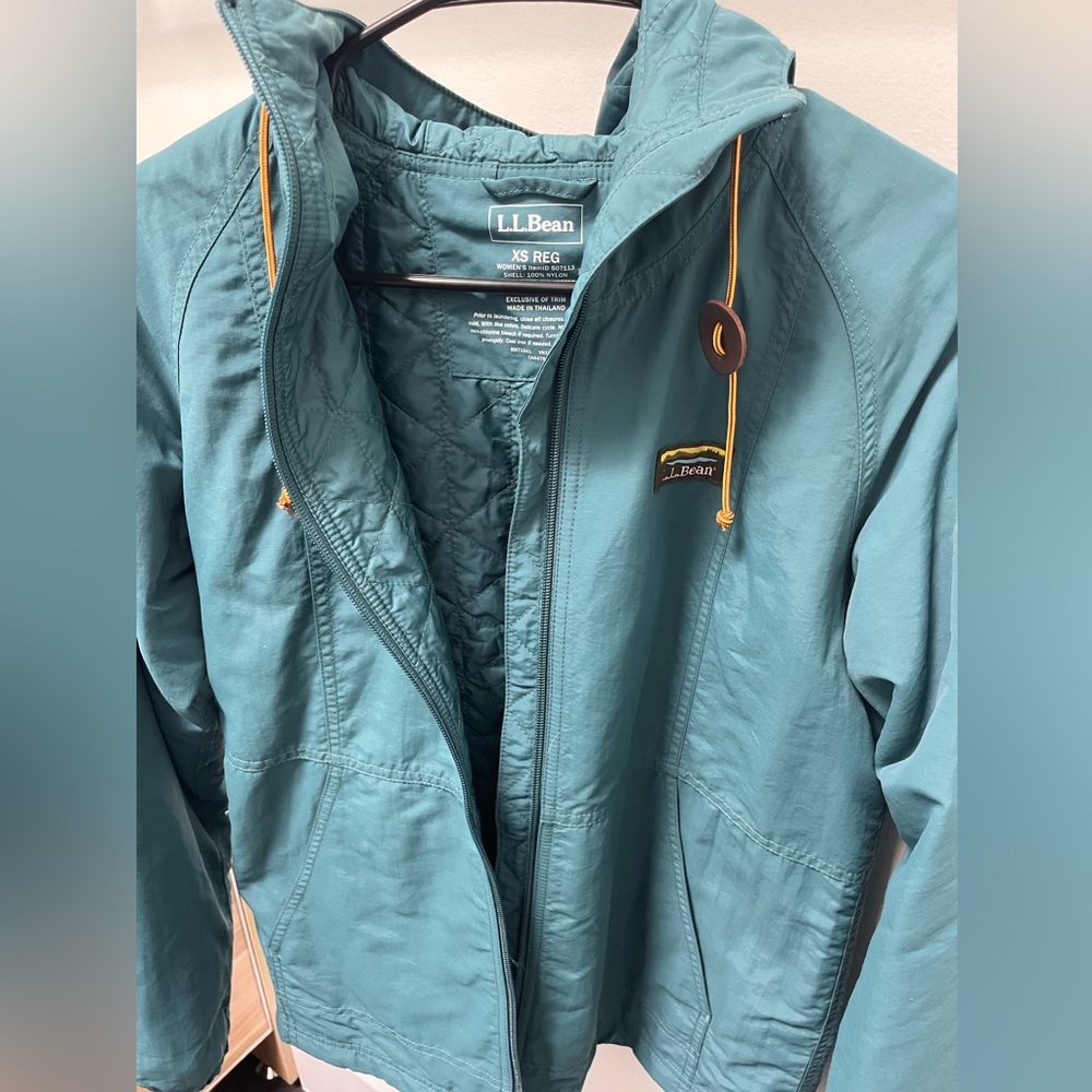 Women’s LL Bean Insulated Mountain Classic Full Zip Jacket